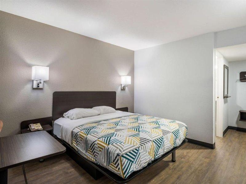 Motel 6-Sandston, Va - Richmond, Va Eksteriør billede