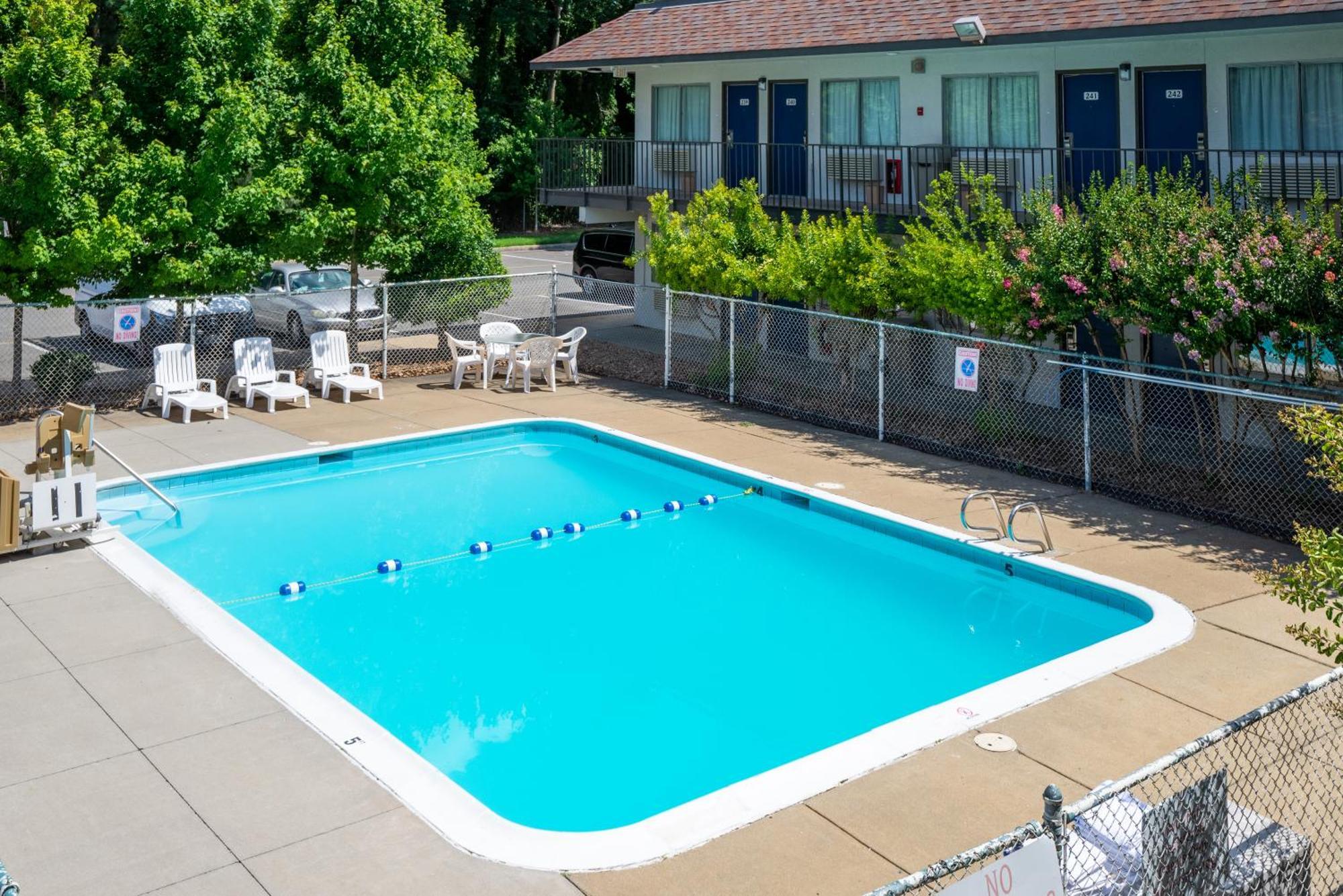Motel 6-Sandston, Va - Richmond, Va Eksteriør billede